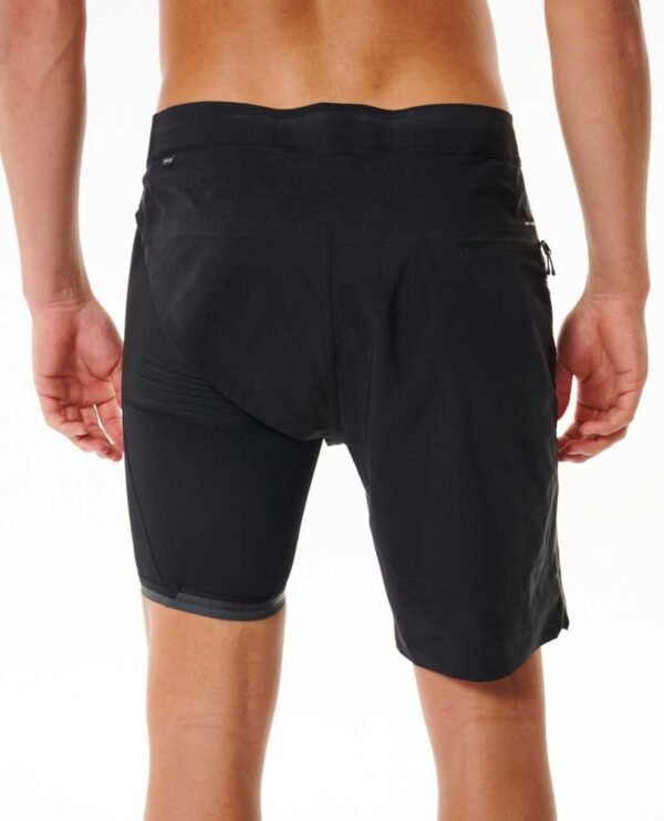 Alternative view of Mirage Activate Compression Liner Ultimate 19" Boardshort