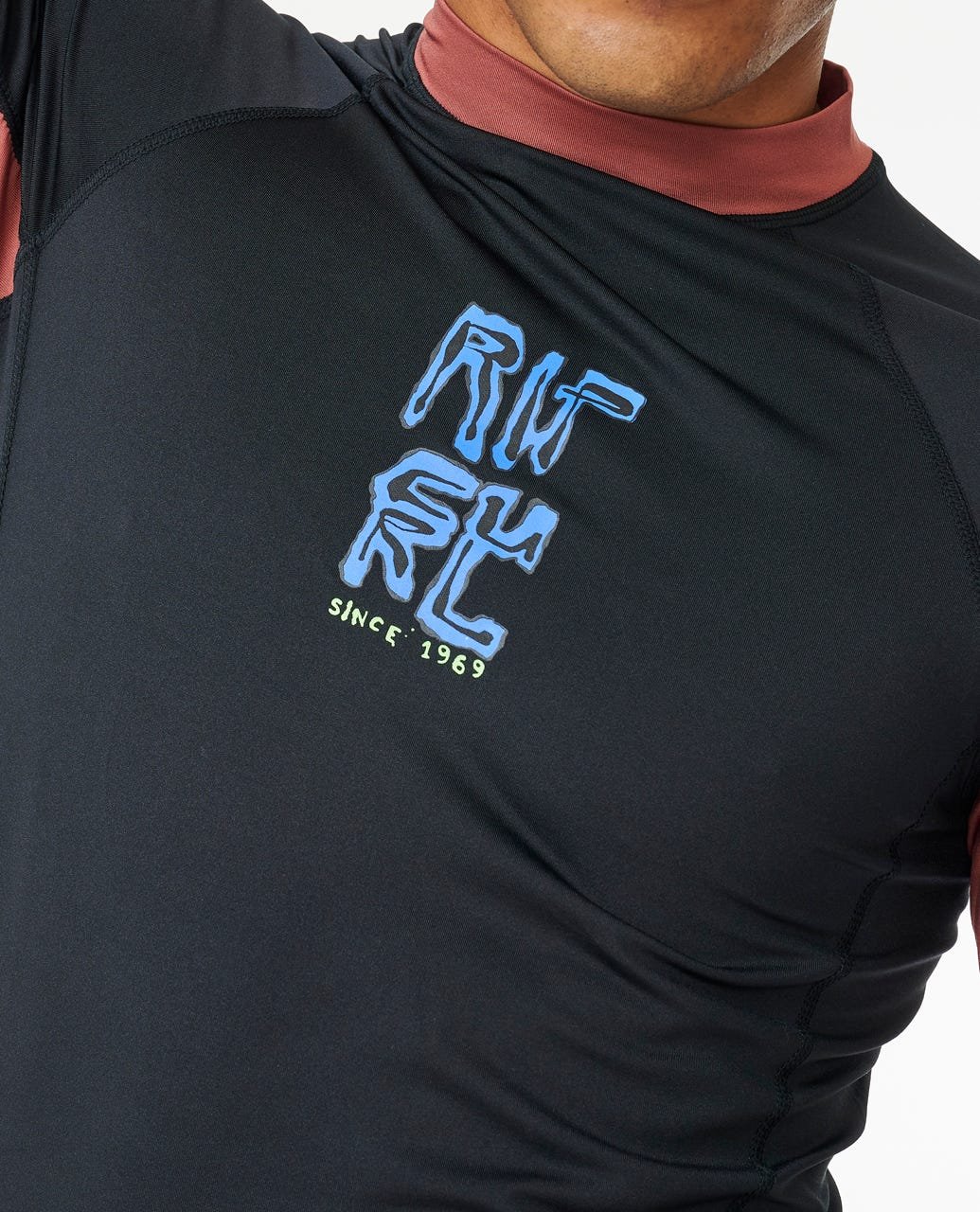 Archive Solid Rock UPF50+ Short Sleeve Rash Vest - Image 4