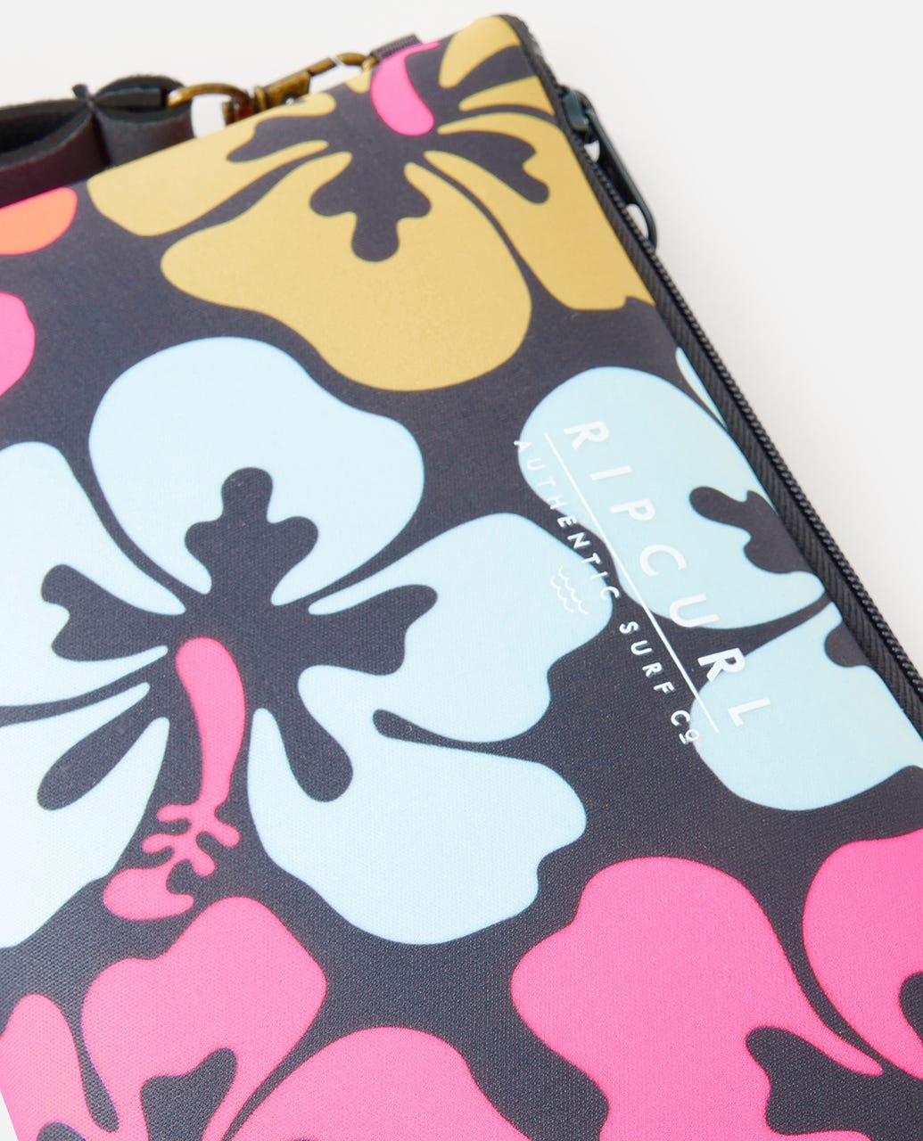 Mixed Neo Pouch - Image 2